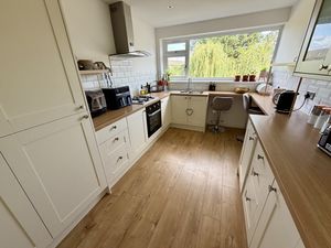 Kitchen- click for photo gallery